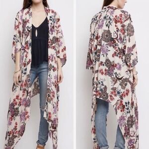 Patrons of Peace Champagne Floral Kimono, Size Large. NWT